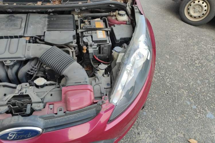 Used Ford Fiesta 2011 Sedan 1.5L Automatic Fashion Edition Engine Bay Left