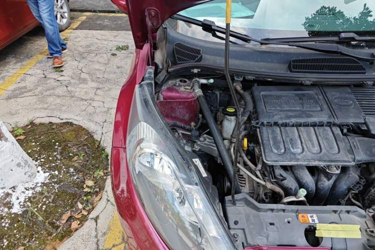 Used Ford Fiesta 2011 Sedan 1.5L Automatic Fashion Edition Engine Bay Right