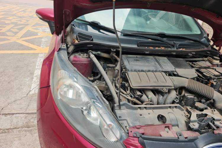 Used Ford Fiesta 2011 Hatchback 1.5L Automatic Fashion Edition Engine Bay Right