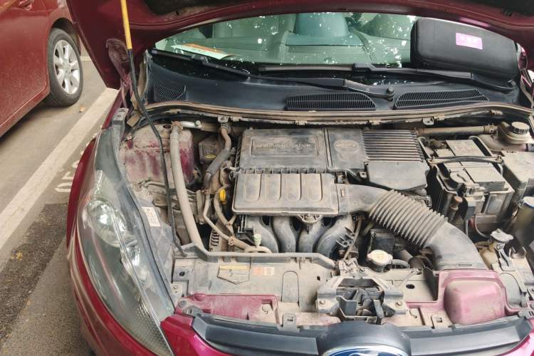 Used Ford Fiesta 2011 Hatchback 1.5L Automatic Fashion Edition Engine Bay Right