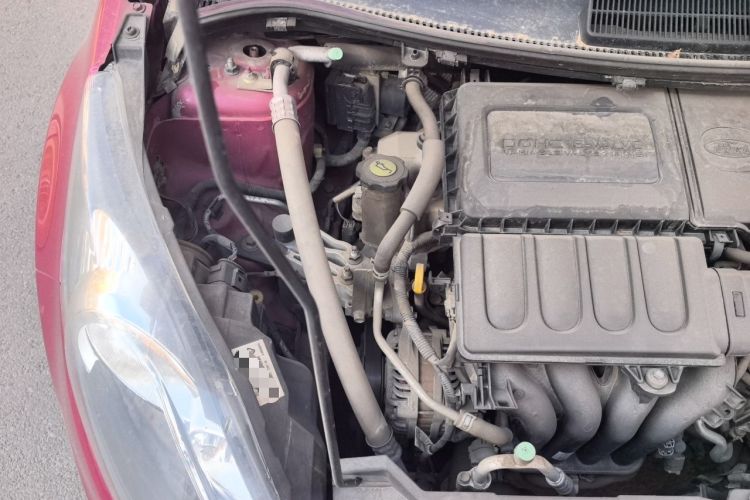 Used Ford Fiesta 2011 Hatchback 1.5L Automatic Fashion Edition Engine Bay Right