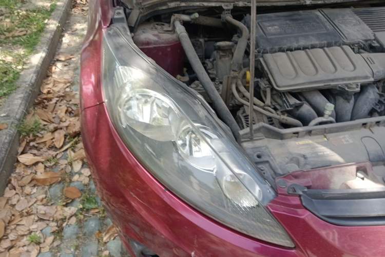 Used Ford Fiesta 2011 Hatchback 1.5L Automatic Fashion Edition Engine Bay Right