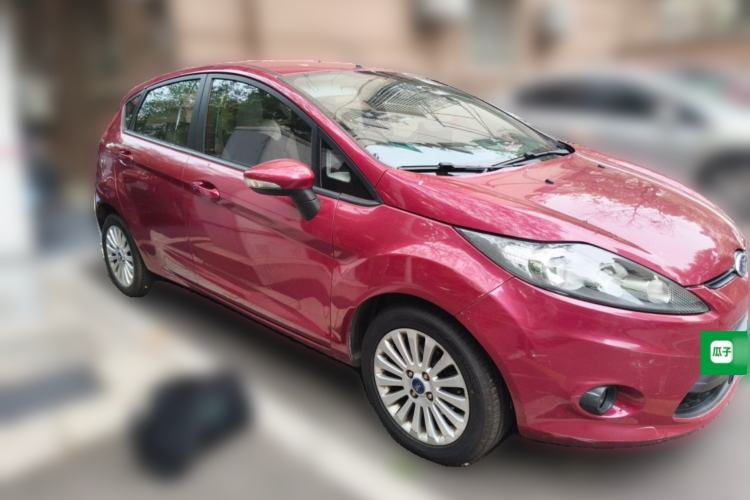 Used Ford Fiesta 2011 Hatchback 1.5L Automatic Fashion Edition Front Right 45 Deg