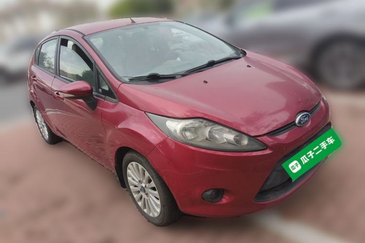Used Ford Fiesta 2011 Hatchback 1.5L Manual Fashion Edition Front Right 45 Deg