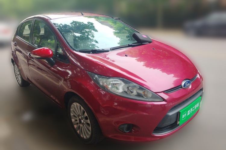 Used Ford Fiesta 2011 Hatchback 1.5L Automatic Fashion Edition Front Right 45 Deg