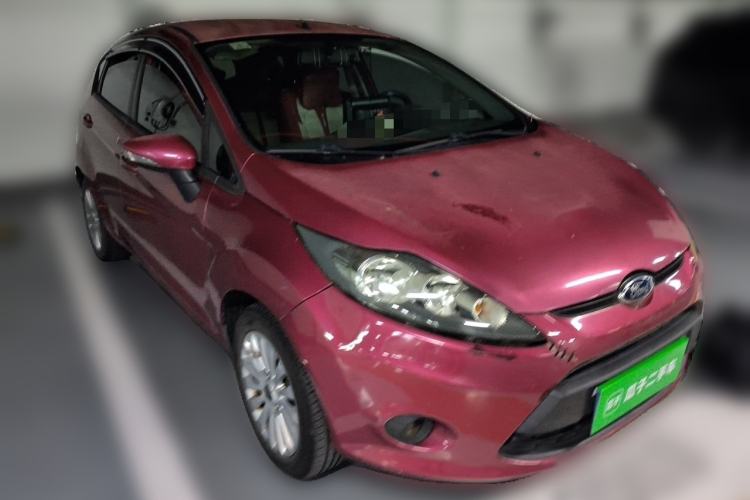 Used Ford Fiesta 2011 Hatchback 1.5L Automatic Fashion Edition Front Right 45 Deg
