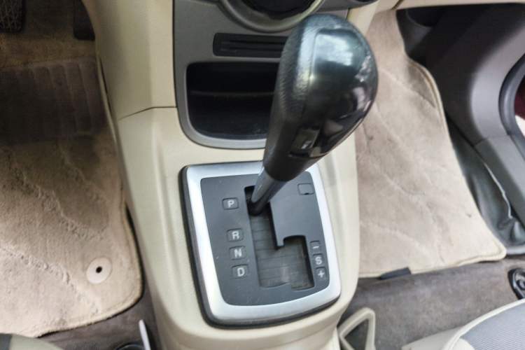 Used Ford Fiesta 2011 Hatchback 1.5L Automatic Fashion Edition Gear Lever