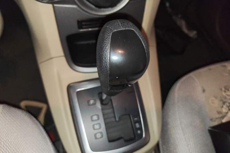 Used Ford Fiesta 2011 Sedan 1.5L Automatic Luxury Model Gear Lever