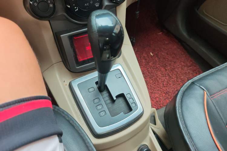 Used Ford Fiesta 2011 Hatchback 1.5L Automatic Fashion Edition Gear Lever