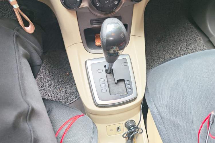 Used Ford Fiesta 2011 Hatchback 1.5L Automatic Fashion Edition Gear Lever
