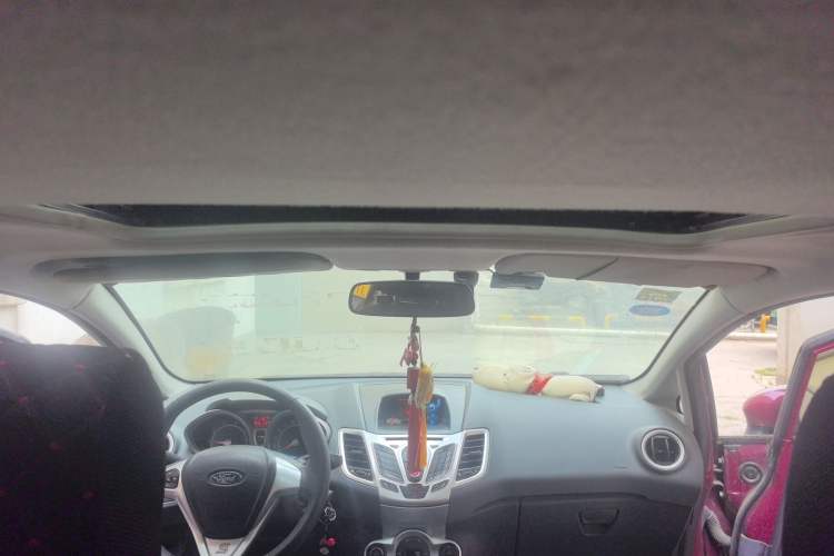 Used Ford Fiesta 2011 Hatchback 1.5L Automatic Sport Model Headliner