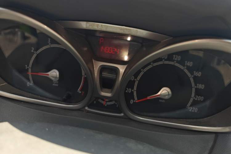 Used Ford Fiesta 2011 Sedan 1.5L Automatic Fashion Edition Instrument Cluster