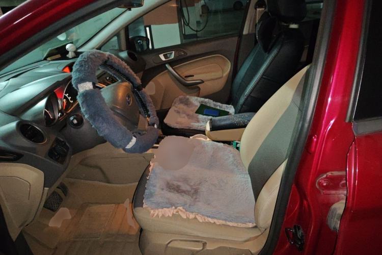 Used Ford Fiesta 2011 Hatchback 1.5L Automatic Fashion Edition Left Front Seat