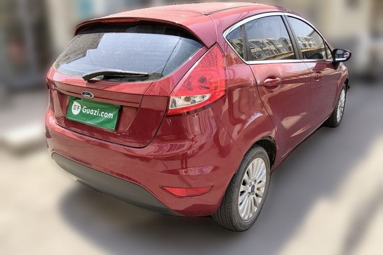 Used Ford Fiesta 2011 Hatchback 1.5L Manual Fashion Edition Rear Right 45 Deg