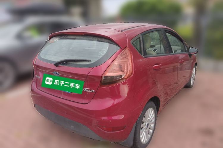 Used Ford Fiesta 2011 Hatchback 1.5L Manual Fashion Edition Rear Right 45 Deg