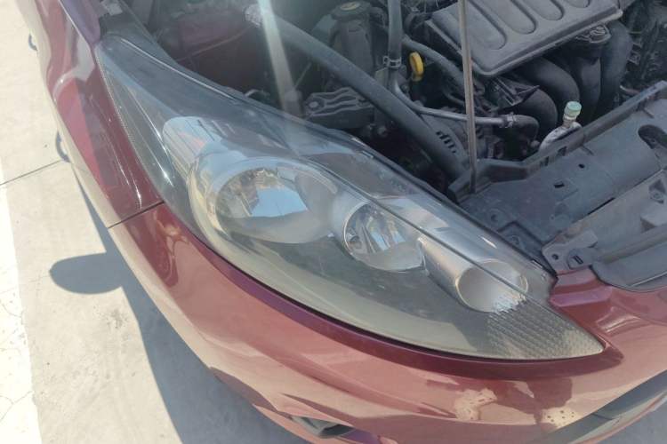 Used Ford Fiesta 2011 Hatchback 1.5L Automatic Fashion Edition Right Front Headlight