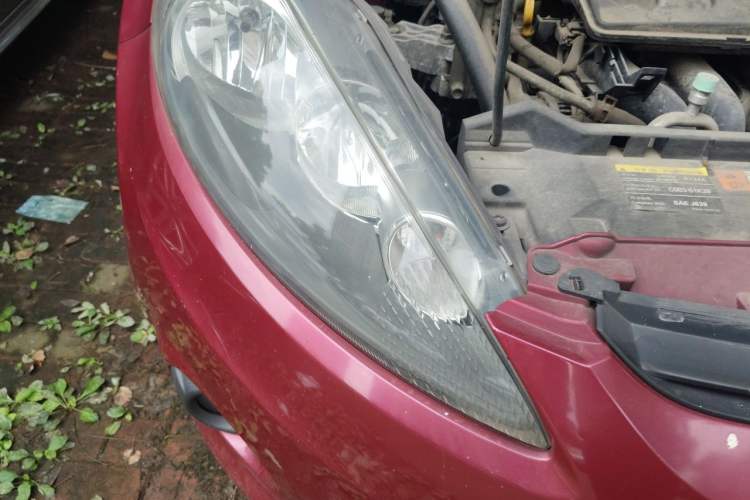 Used Ford Fiesta 2011 Hatchback 1.5L Automatic Fashion Edition Right Front Headlight