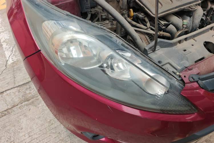 Used Ford Fiesta 2011 Hatchback 1.5L Automatic Fashion Edition Right Front Headlight