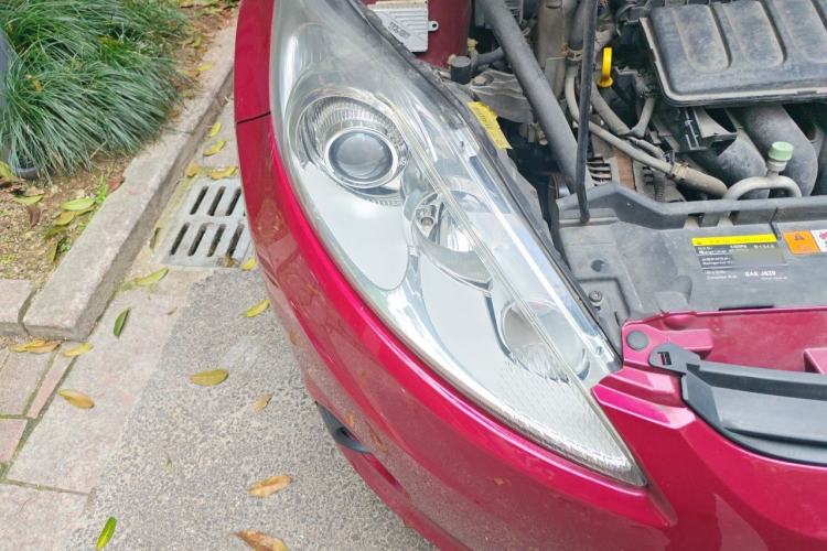 Used Ford Fiesta 2011 Hatchback 1.5L Automatic Fashion Edition Right Front Headlight