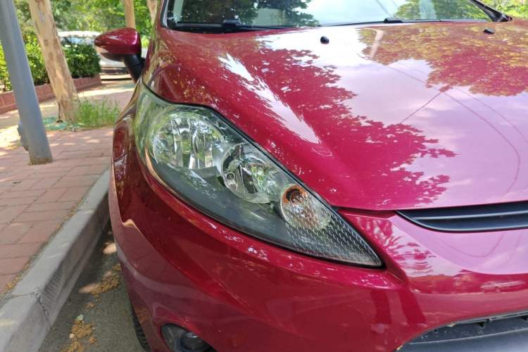 Used Ford Fiesta 2011 Hatchback 1.5L Manual Fashion Edition Right Front Headlight