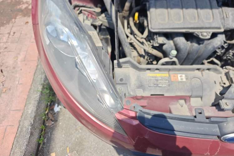 Used Ford Fiesta 2011 Sedan 1.5L Automatic Fashion Edition Right Front Headlight