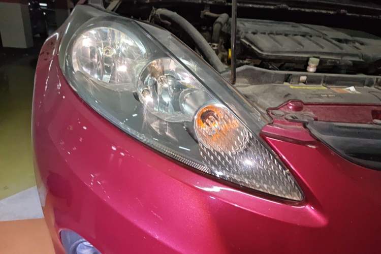Used Ford Fiesta 2011 Hatchback 1.5L Automatic Fashion Edition Right Front Headlight