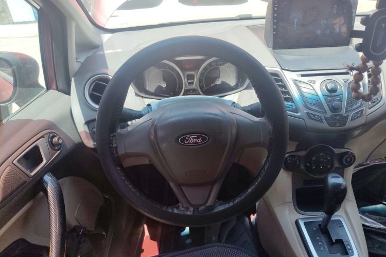 Used Ford Fiesta 2011 Hatchback 1.5L Automatic Fashion Edition Steering Wheel