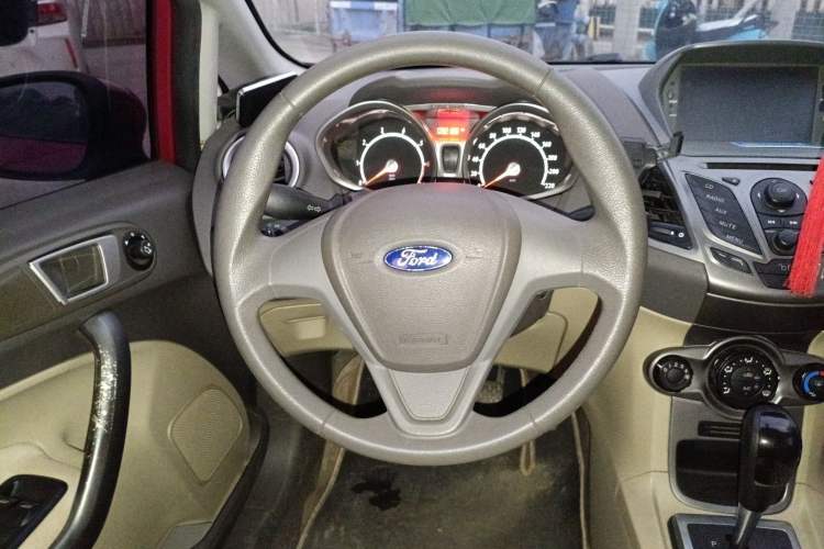Used Ford Fiesta 2011 Hatchback 1.5L Automatic Fashion Edition Steering Wheel