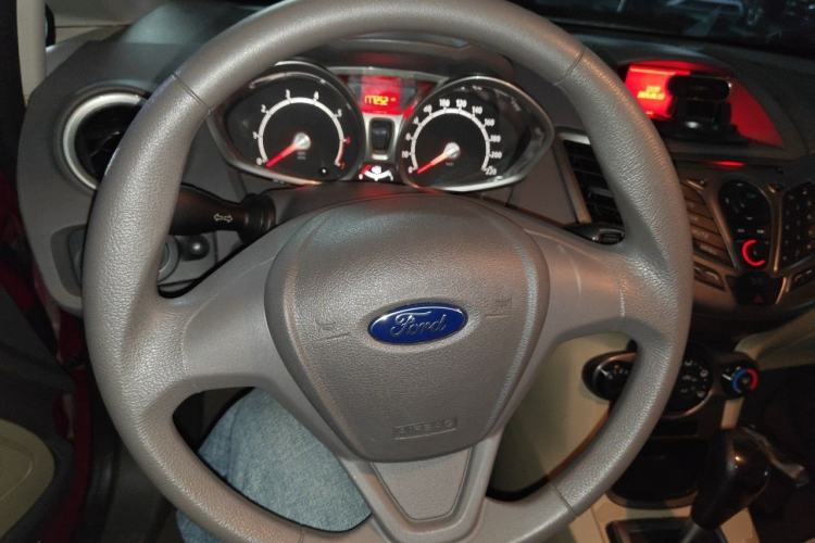 Used Ford Fiesta 2011 Sedan 1.5L Automatic Luxury Model Steering Wheel