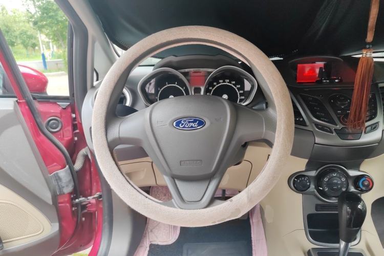 Used Ford Fiesta 2011 Hatchback 1.5L Automatic Fashion Edition Steering Wheel