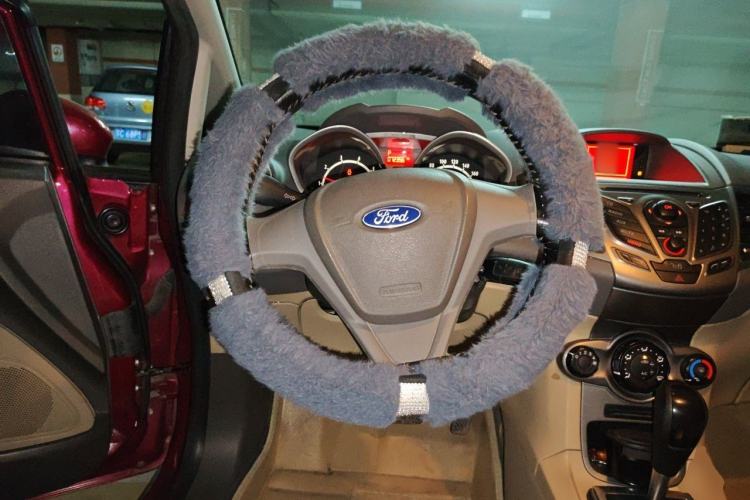 Used Ford Fiesta 2011 Hatchback 1.5L Automatic Fashion Edition Steering Wheel