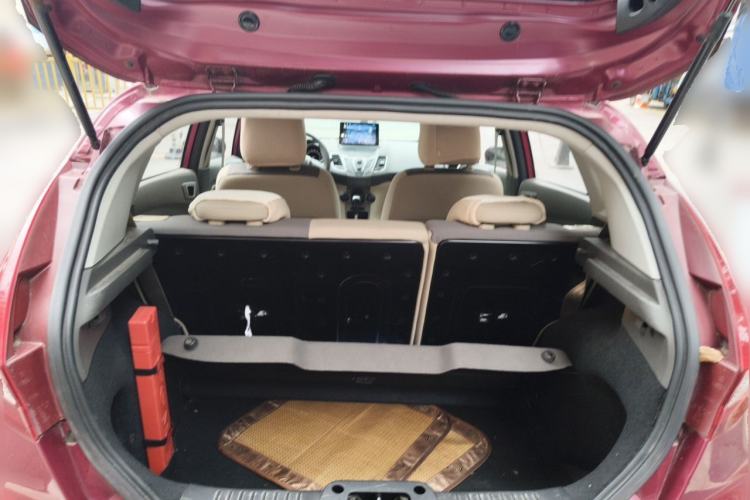 Used Ford Fiesta 2011 Hatchback 1.5L Automatic Fashion Edition Trunk
