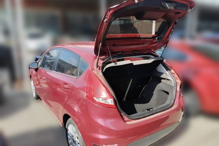 Used Ford Fiesta 2011 Hatchback 1.5L Automatic Fashion Edition Trunk