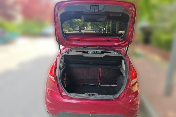 Used Ford Fiesta 2011 Hatchback 1.5L Manual Fashion Edition Trunk