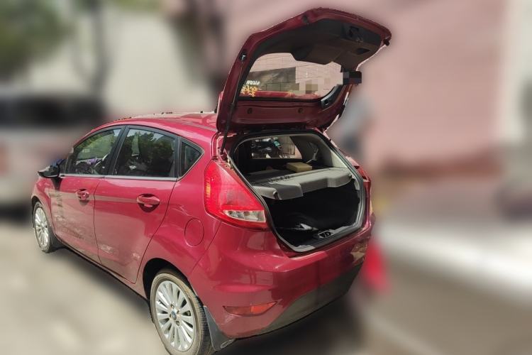 Used Ford Fiesta 2011 Hatchback 1.5L Manual Fashion Edition Trunk