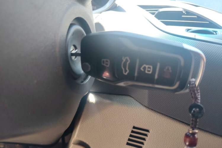 Used Ford Fiesta 2011 Hatchback 1.5L Automatic Fashion Edition Vehicle Key