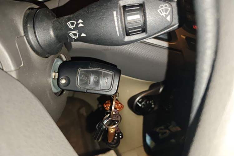 Used Ford Fiesta 2011 Hatchback 1.5L Automatic Fashion Edition Vehicle Key