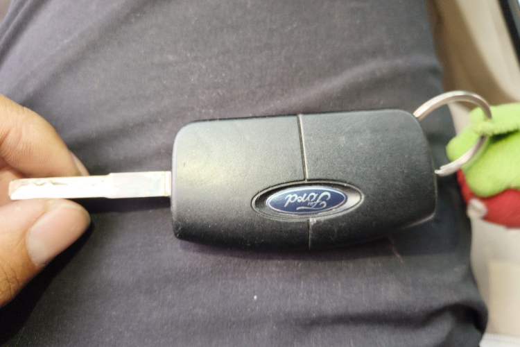 Used Ford Fiesta 2011 Hatchback 1.5L Automatic Fashion Edition Vehicle Key