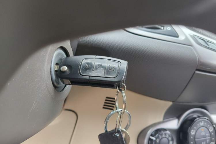 Used Ford Fiesta 2011 Hatchback 1.5L Manual Fashion Edition Vehicle Key