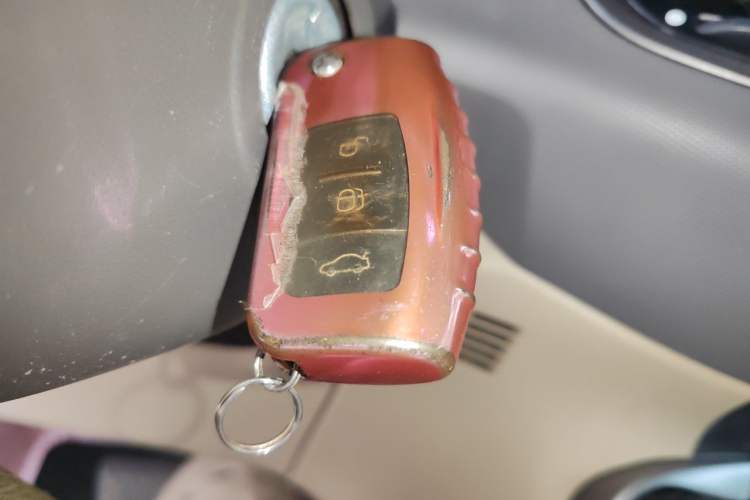 Used Ford Fiesta 2011 Hatchback 1.5L Automatic Fashion Edition Vehicle Key