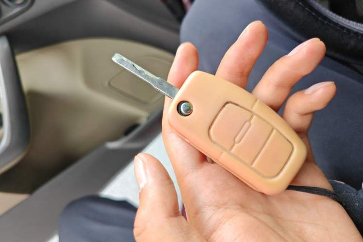 Used Ford Fiesta 2011 Hatchback 1.5L Manual Fashion Edition Vehicle Key