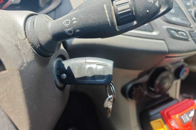 Used Ford Fiesta 2011 Sedan 1.5L Automatic Fashion Edition Vehicle Key