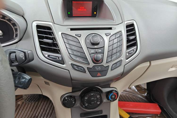 Used Ford Fiesta 2011 Hatchback 1.5L Automatic Fashion Edition Audio And AC Panel