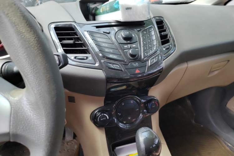 Used Ford Fiesta 2011 Sedan 1.5L Automatic Luxury Model Audio And AC Panel