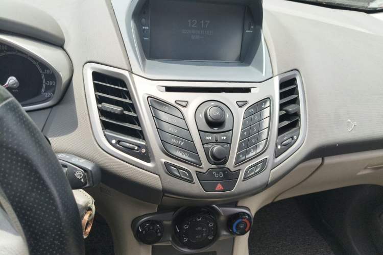 Used Ford Fiesta 2011 Hatchback 1.5L Manual Fashion Edition Audio And AC Panel