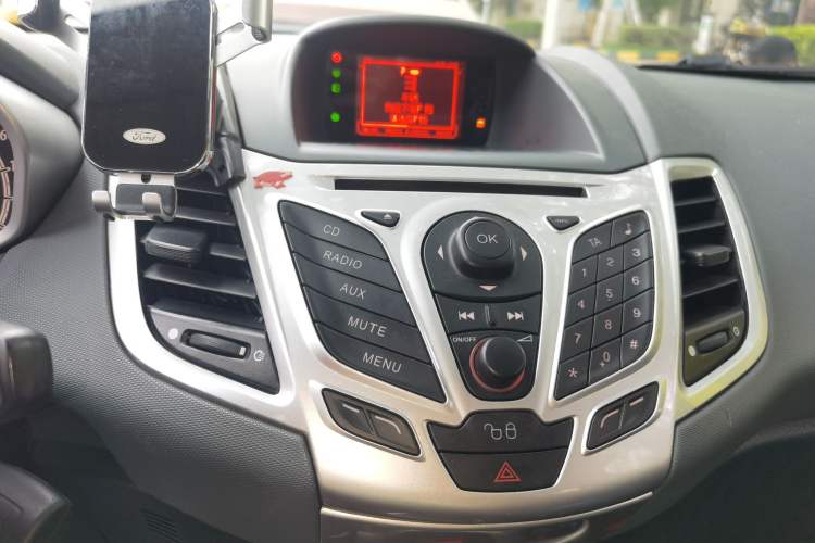 Used Ford Fiesta 2011 Hatchback 1.5L Automatic Sport Model Audio And AC Panel