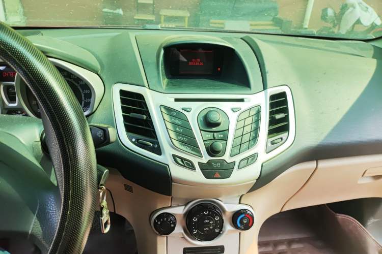 Used Ford Fiesta 2011 Hatchback 1.5L Manual Fashion Edition Audio And AC Panel