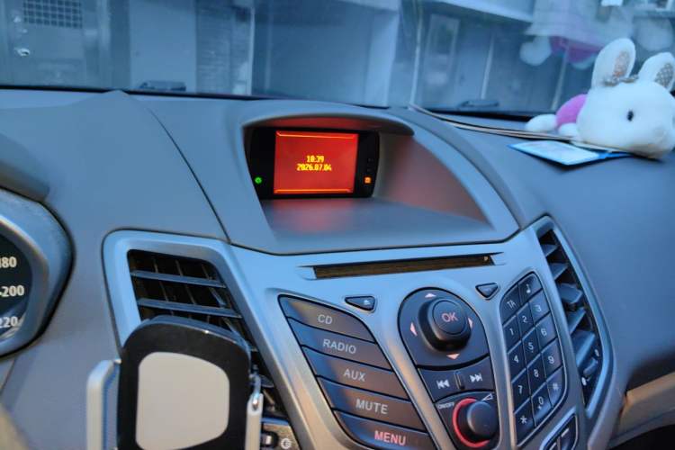 Used Ford Fiesta 2011 Hatchback 1.5L Automatic Fashion Edition Audio And AC Panel