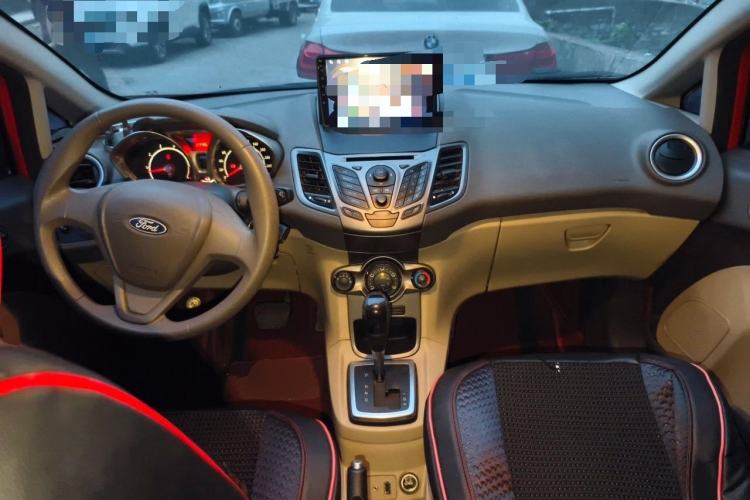 Used Ford Fiesta 2011 Sedan 1.5L Automatic Fashion Edition Center Console