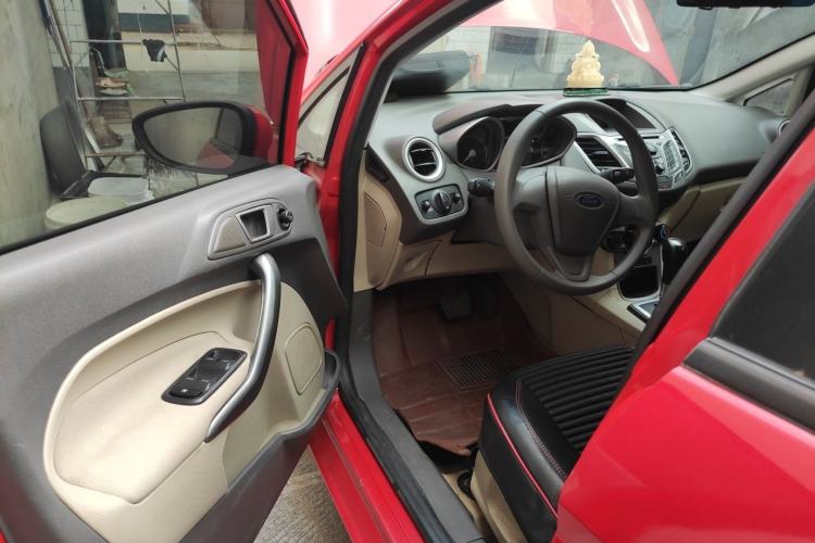 Used Ford Fiesta 2011 Sedan 1.5L Automatic Fashion Edition Driver Seat